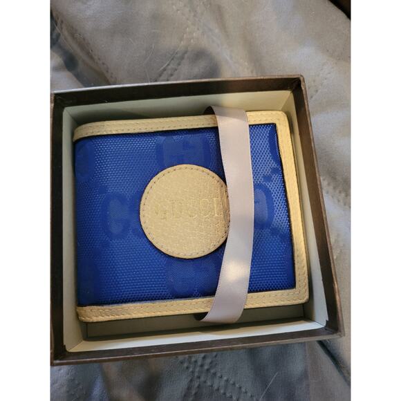 GUCCI "Off the Grid" Bifold Wallet Unisex - Picture 2 of 8